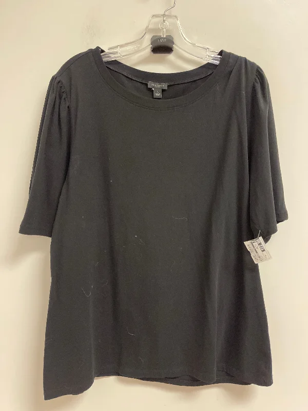 Top Short Sleeve By Ann Taylor In Black, Size: Xl