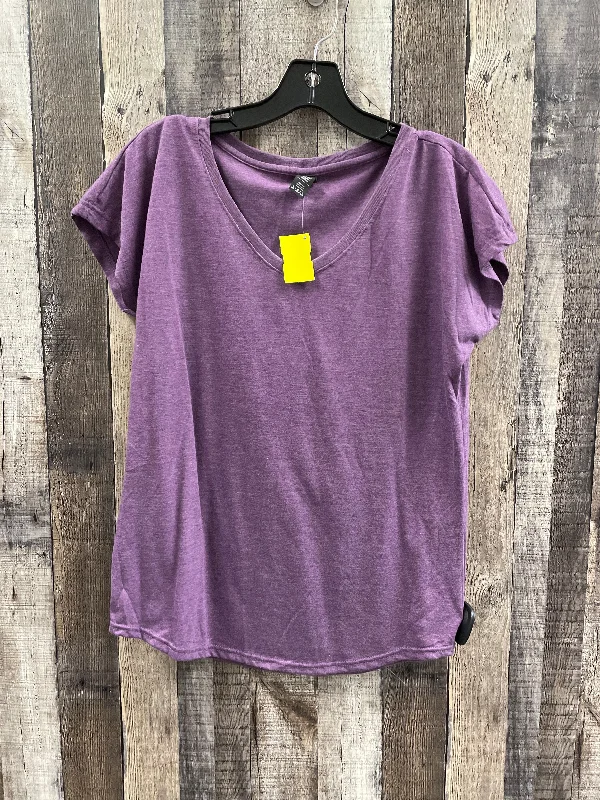 Top Short Sleeve By Cmf In Purple, Size: L