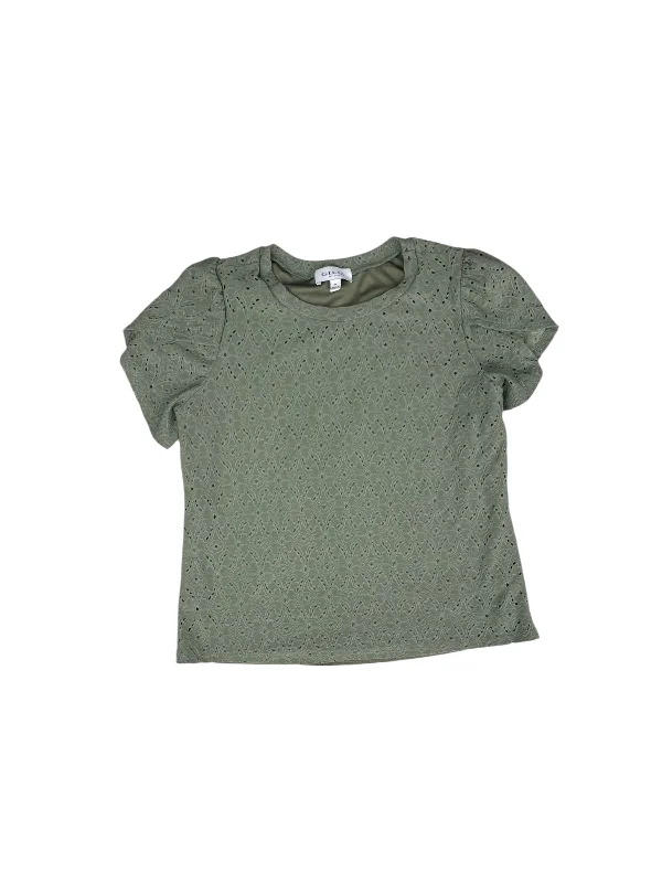 Top Short Sleeve By Gilli In Green, Size: M