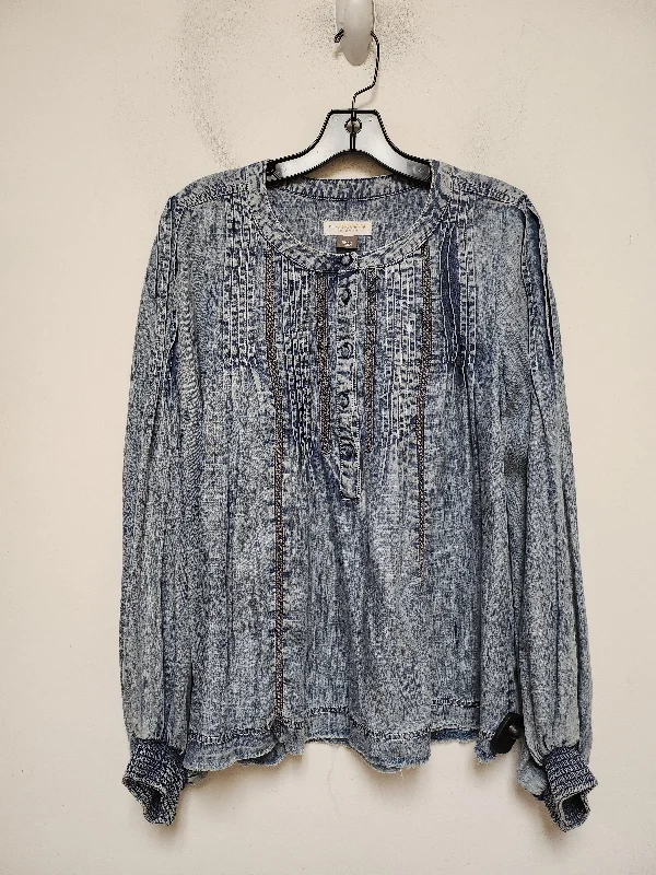 Top Long Sleeve By Pilcro In Blue Denim, Size: S