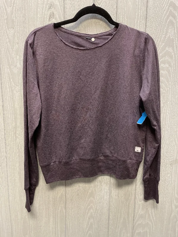 Top Long Sleeve By Vuori In Purple, Size: M